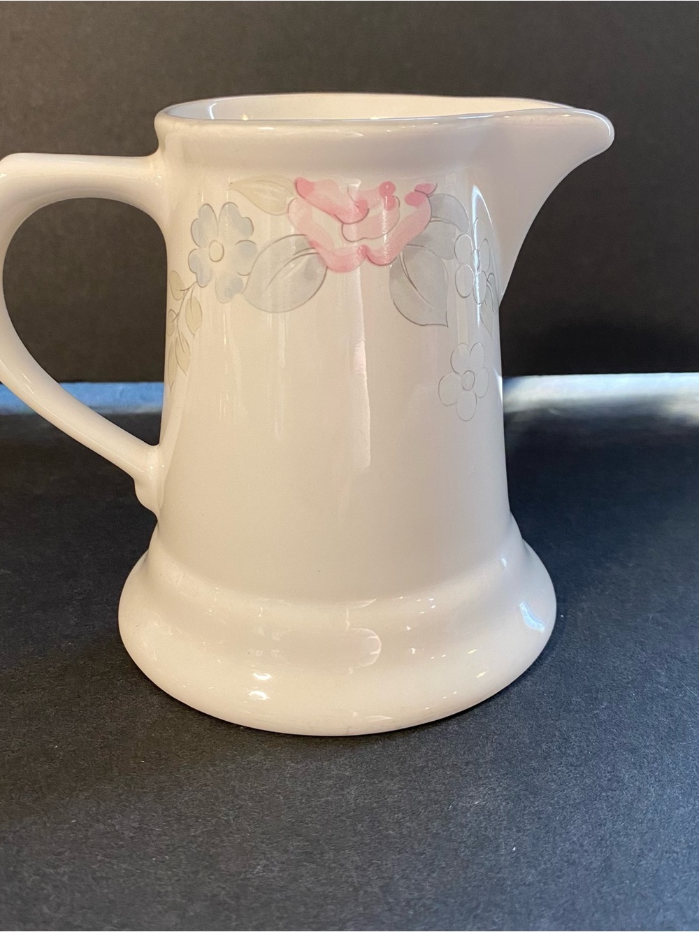 Vintage Pfaltzgraff Tea Rose Creamer/Pitcher - excellent Cottagecore Grannycore